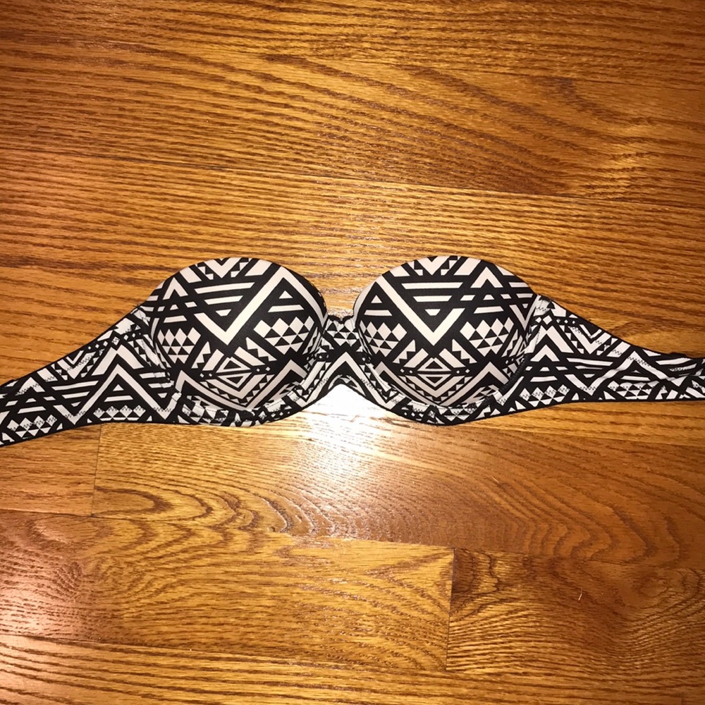 Victoria’s Secret NWOT bra